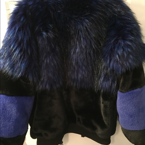Shaci Blue fur coat or bomber - Picture 3 of 3